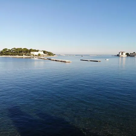 House Ritosa, For Max 8 Persons Area Poreč