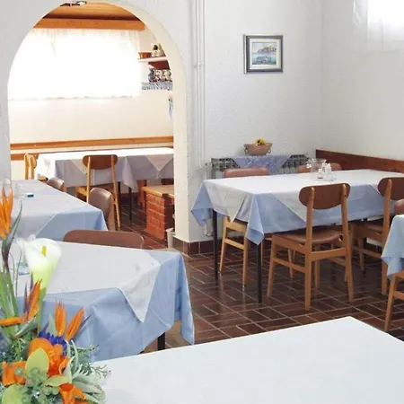 Affittacamere House Ritosa, For Max 8 Persons Area Porec