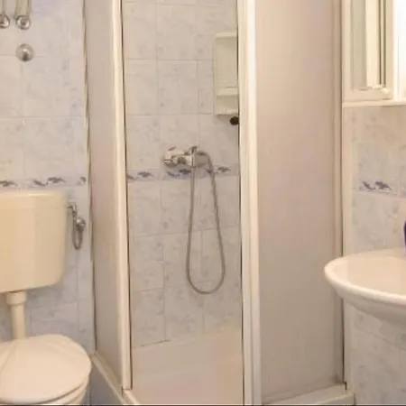 House Ritosa, For Max 8 Persons Area Poreč