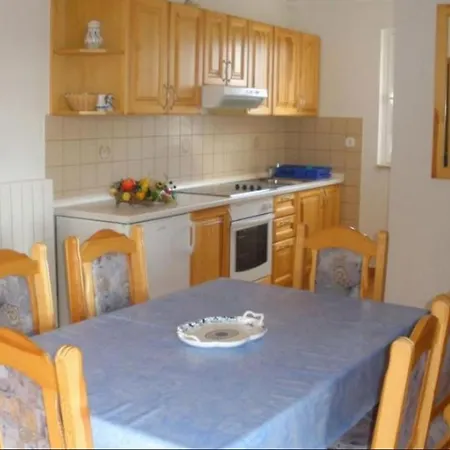 House Ritosa, For Max 8 Persons Area 3* Poreč
