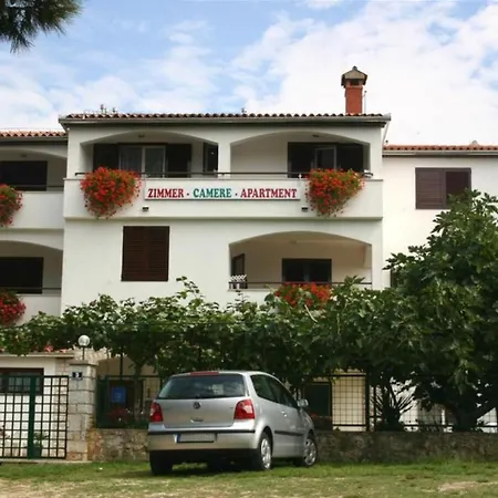House Ritosa, For Max 8 Persons Area Maison d'hôtes Poreč